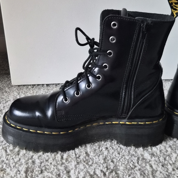 Dr. Martens Black Leather Women's Boots - Picture 3 of 8